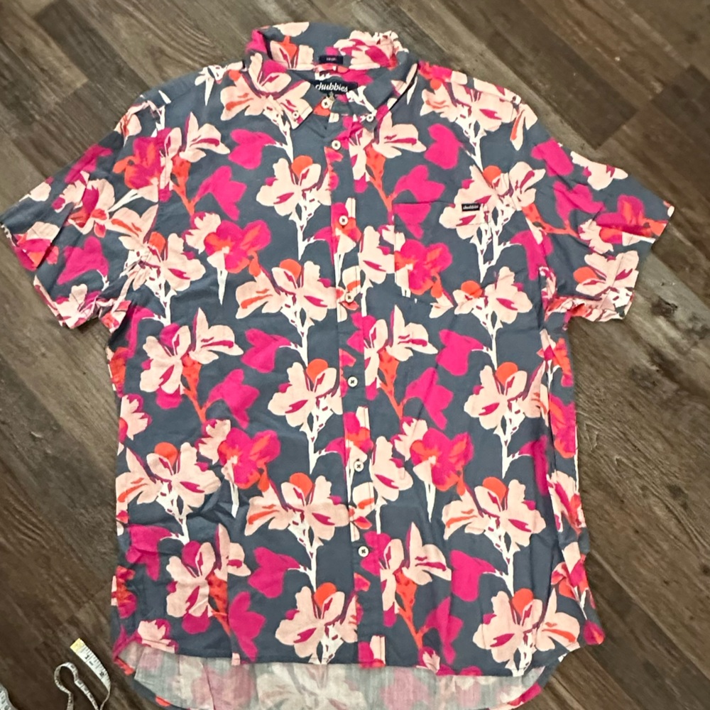 Chubbies Asymmetrical Floral Men's Shirt - Pink and Orange